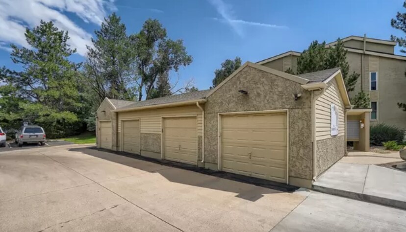 Building Photo - 60 S Boulder Cir