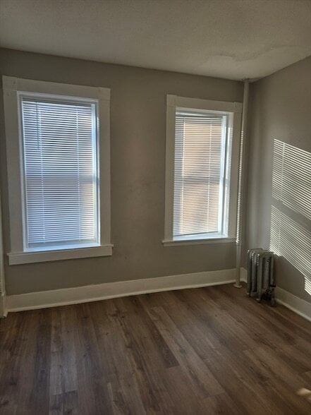 Building Photo - 529 Union St