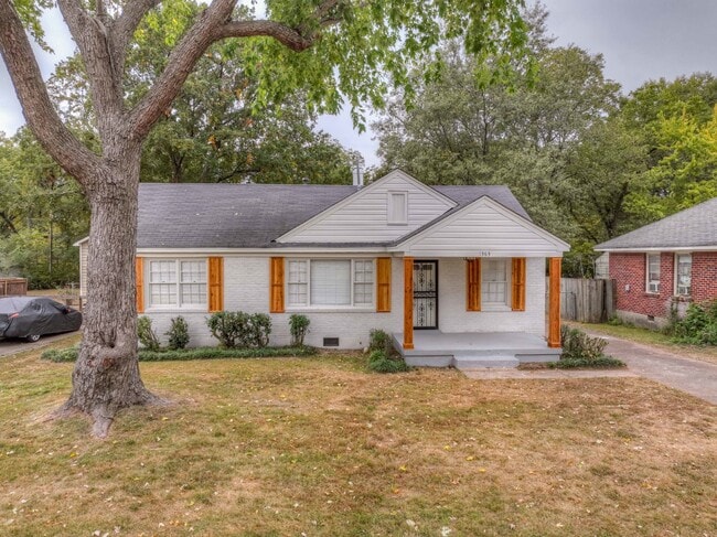 Building Photo - Charming 3-Bedroom Home with Modern Upgrades and Spacious Backyard in a Peaceful Neighborhood
