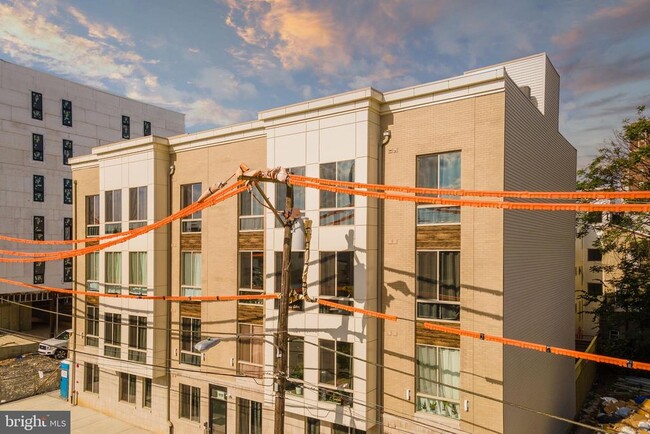 Building Photo - 1222 N Marshall St