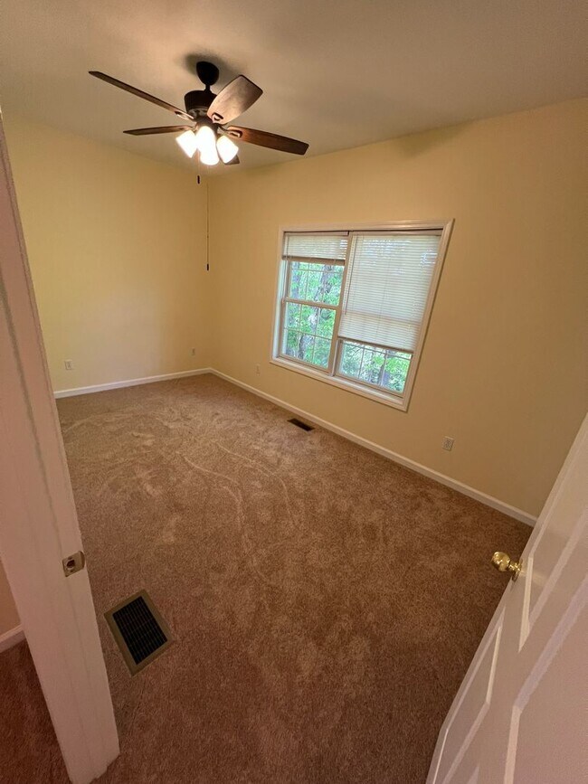 Building Photo - Arden 2 Bedroom Townhome:  First Month Free
