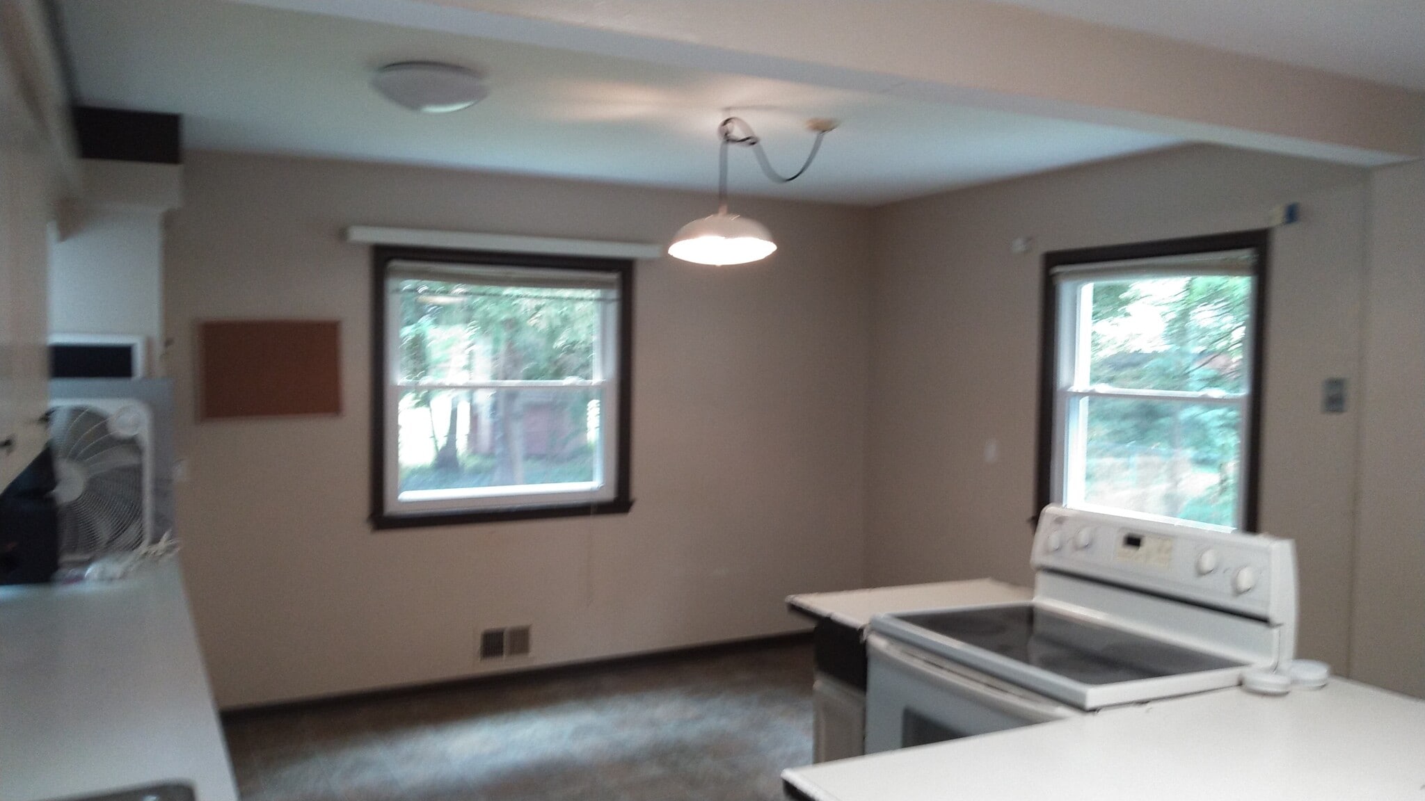 Kitchen dinning room - 1537 Linden St