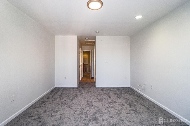 Building Photo - 105 Adamecs Way