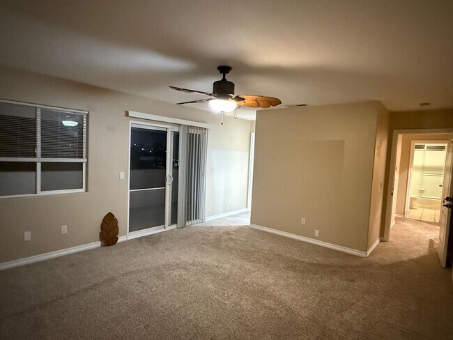 Building Photo - Charming Home Just Minutes from the Beach!