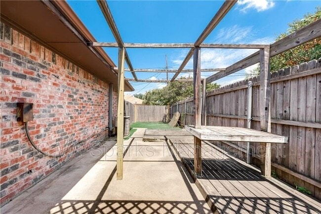 Building Photo - 3043 Modella Ave