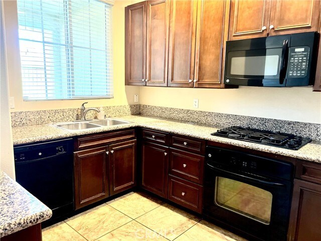 Building Photo - 30505 Canyon Hills Rd