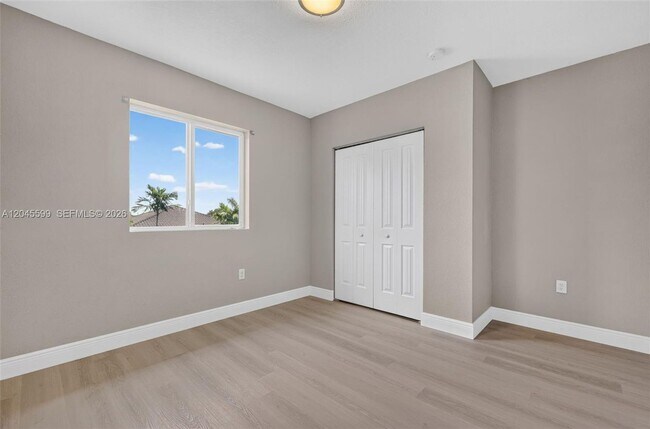 Building Photo - 20943 SW 133rd Ave