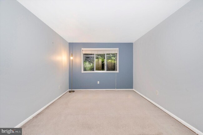 Building Photo - 10316 Rockville Pike