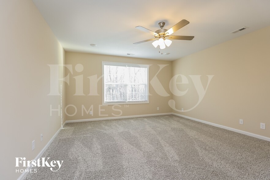 Building Photo - 1061 Brightwood Ct