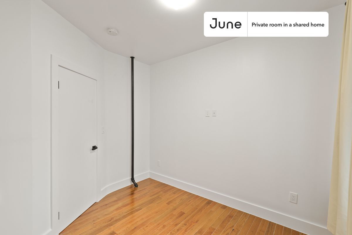 Building Photo - Room in Shared 4 bed/2 bath home