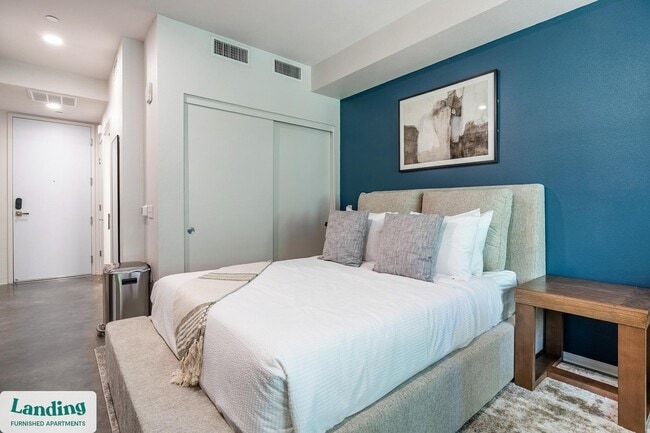 Building Photo - 372 Fourth Ave