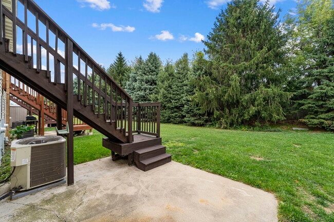 Building Photo - 1493 Stonefield Dr