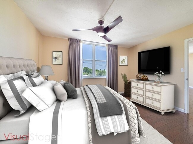 Building Photo - 1050 SE 15th St