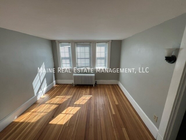 Building Photo - 24 Grove St