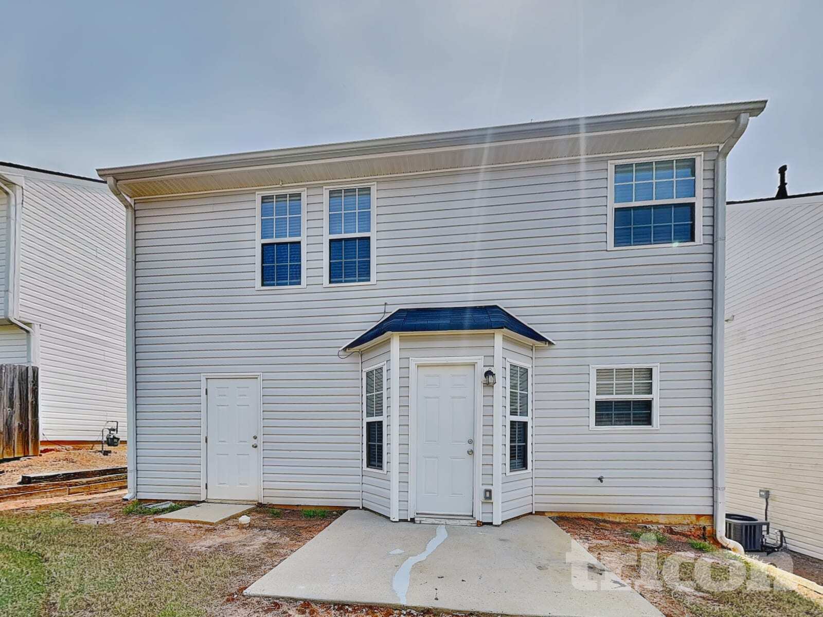 Building Photo - 360 Springhaven Way SE