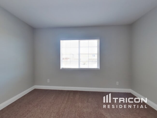Building Photo - 13052 Cerritos Ct