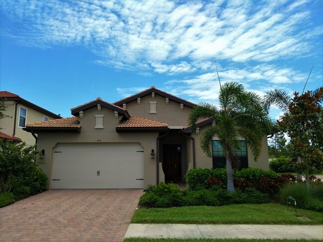 Building Photo - Unfurnished Annual Rental - Lovely 3 Bedroom Home in Calusa Park. Nicely upgraded and Pet Friendly