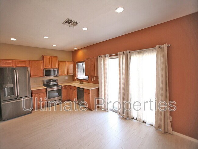 Building Photo - 12916 W Crittenden Ln