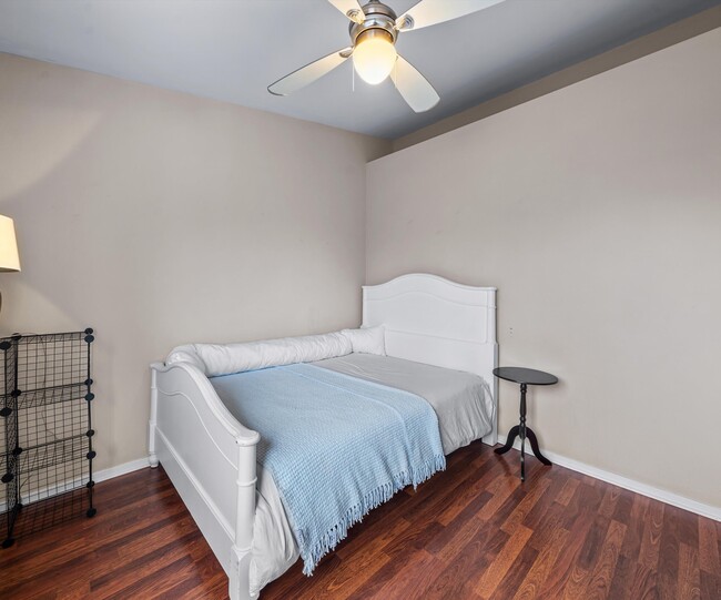 Building Photo - 1696 Reserve Ct