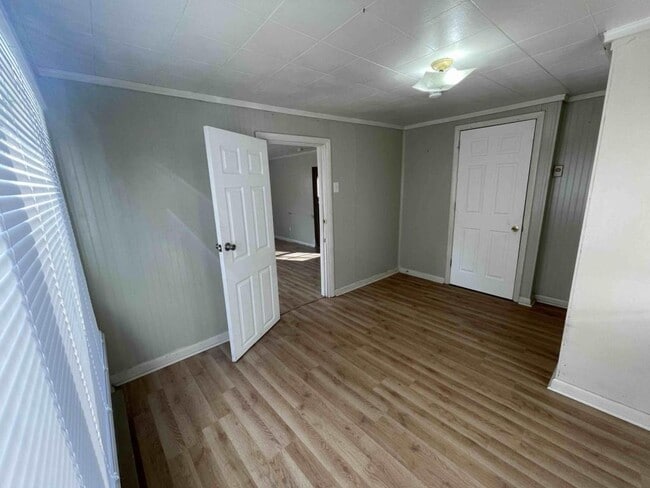 Building Photo - 5605 E Co Rd 500 S