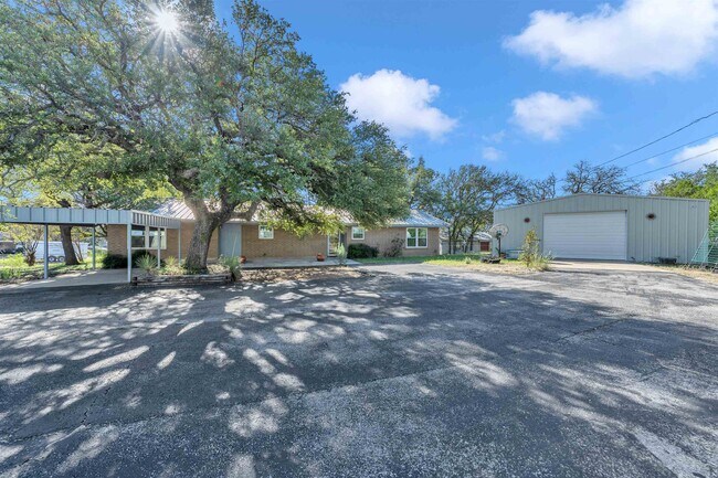 Building Photo - 403 Sunset Dr