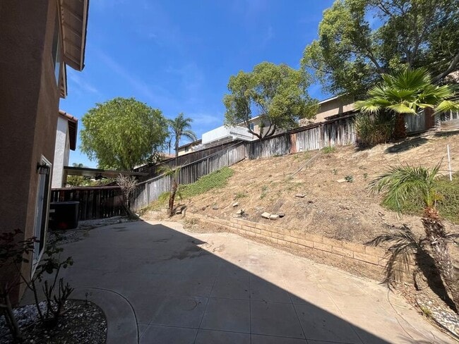 Building Photo - 42114 Acacia Way