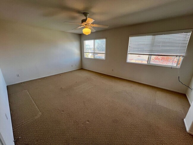 Building Photo - Spacious 4-Bedroom Murrieta Home with Loft & 3-Car Garage