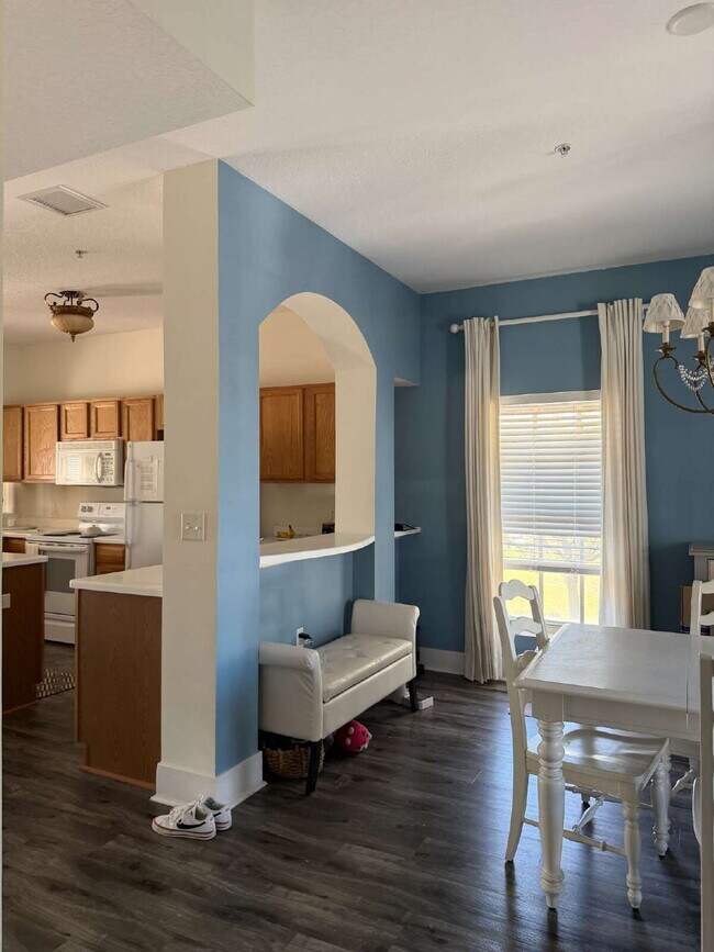 Building Photo - Spectacular 2/2.5 Condo in the Oldsmar Galleria Town Center Lifestyle