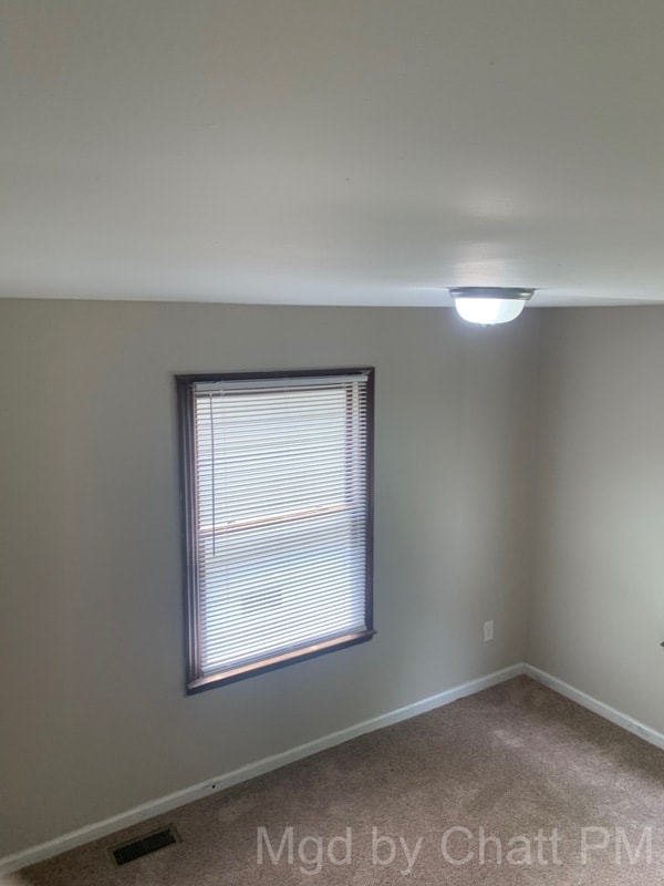Building Photo - 805 Carden Ave