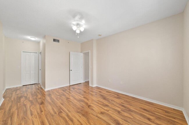 Building Photo - 11020 Legacy Dr