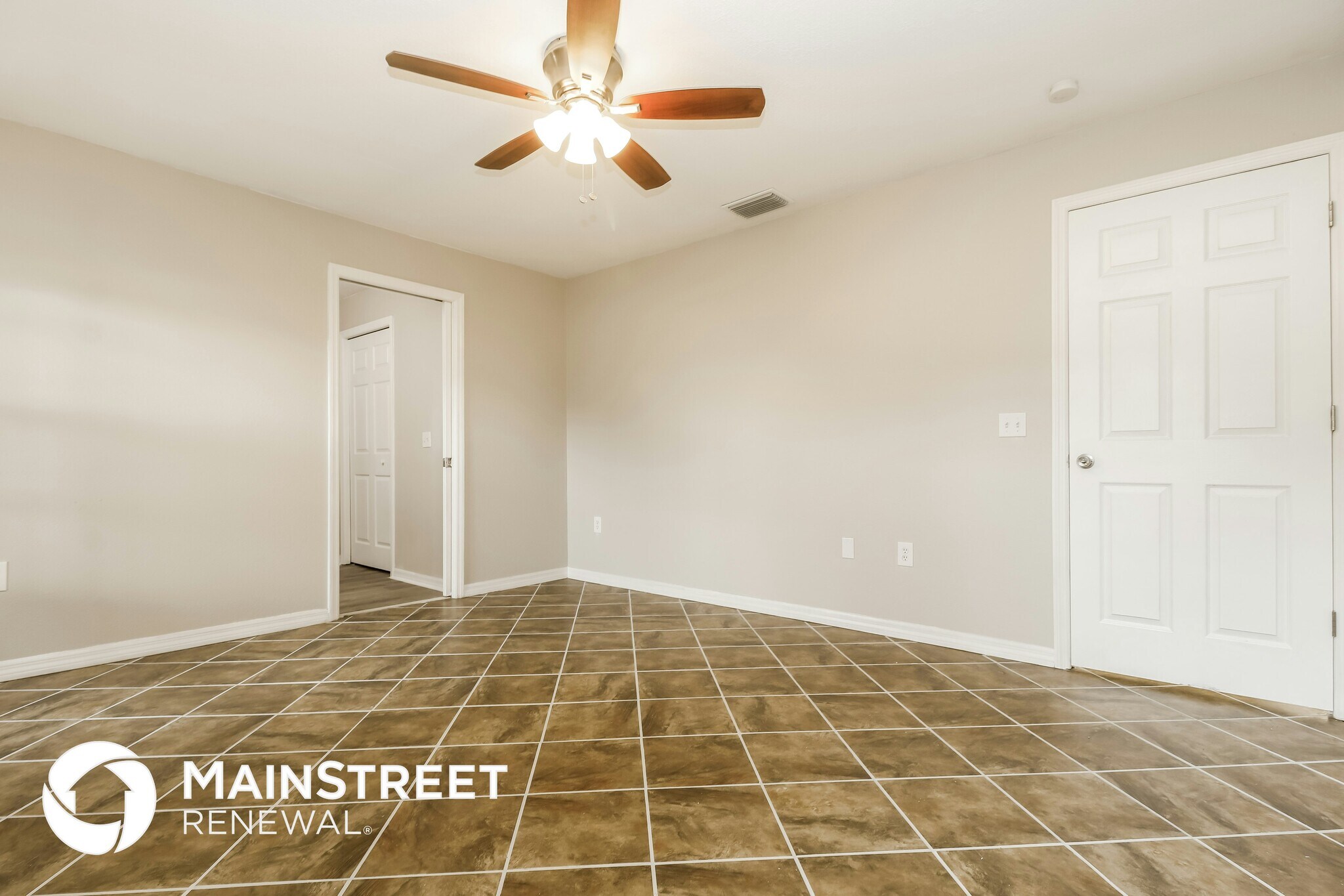 Building Photo - 7943 Indian Heights Dr