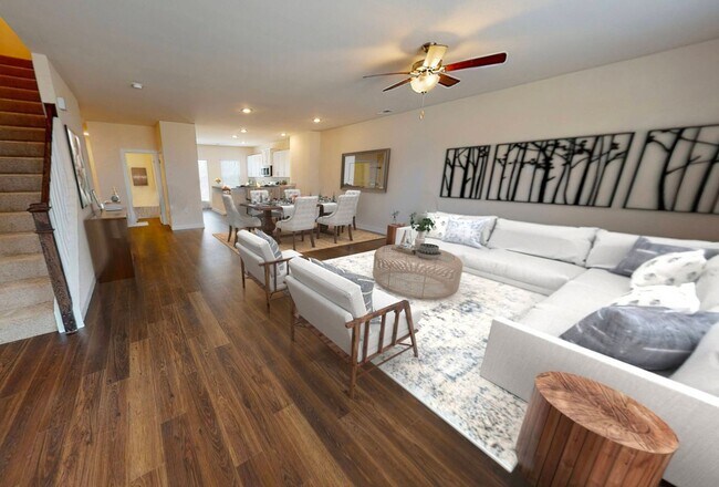 Building Photo - Willet | 4 Bed 3.5 Bath | Garage | 2287 sf | $3120 - $3432 | 8, 9, 13, 14, and 15 month lease terms