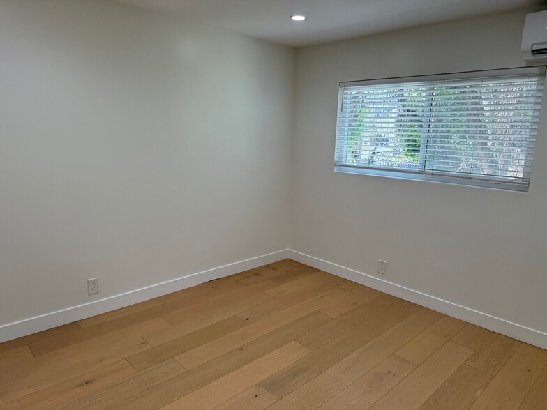 Building Photo - 5830 Benner St