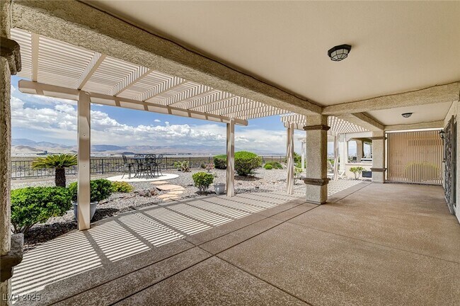 Building Photo - 1771 Sebring Hills Dr