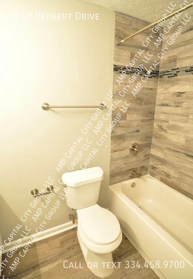 Building Photo - 3212 Herbert Dr