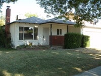 Building Photo - Beautiful home near Fashion Fair