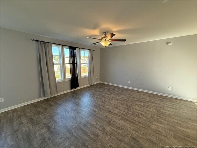 Building Photo - 1045 Bombay Dr