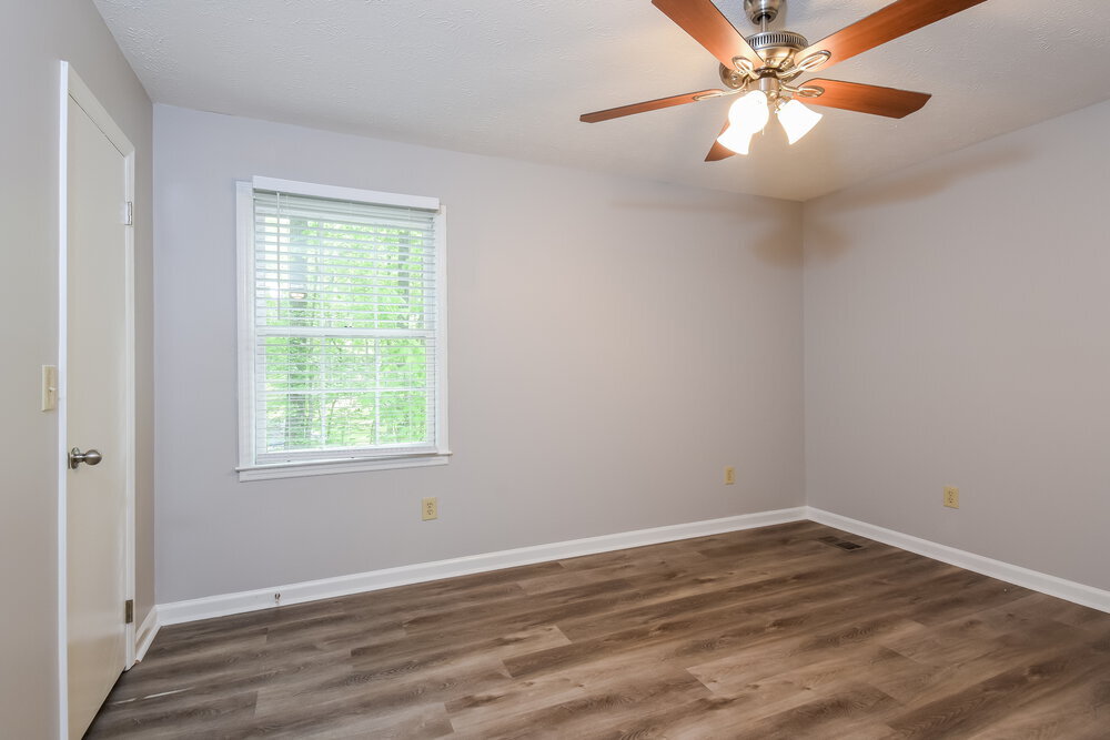 Building Photo - 188 Cherokee Village Dr