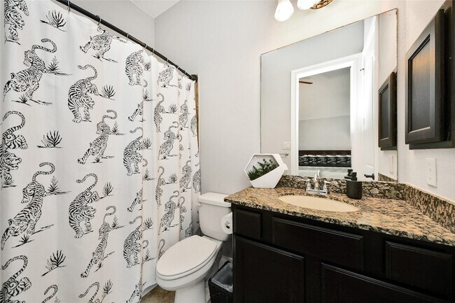Building Photo - 30 Adrianna Path Dr