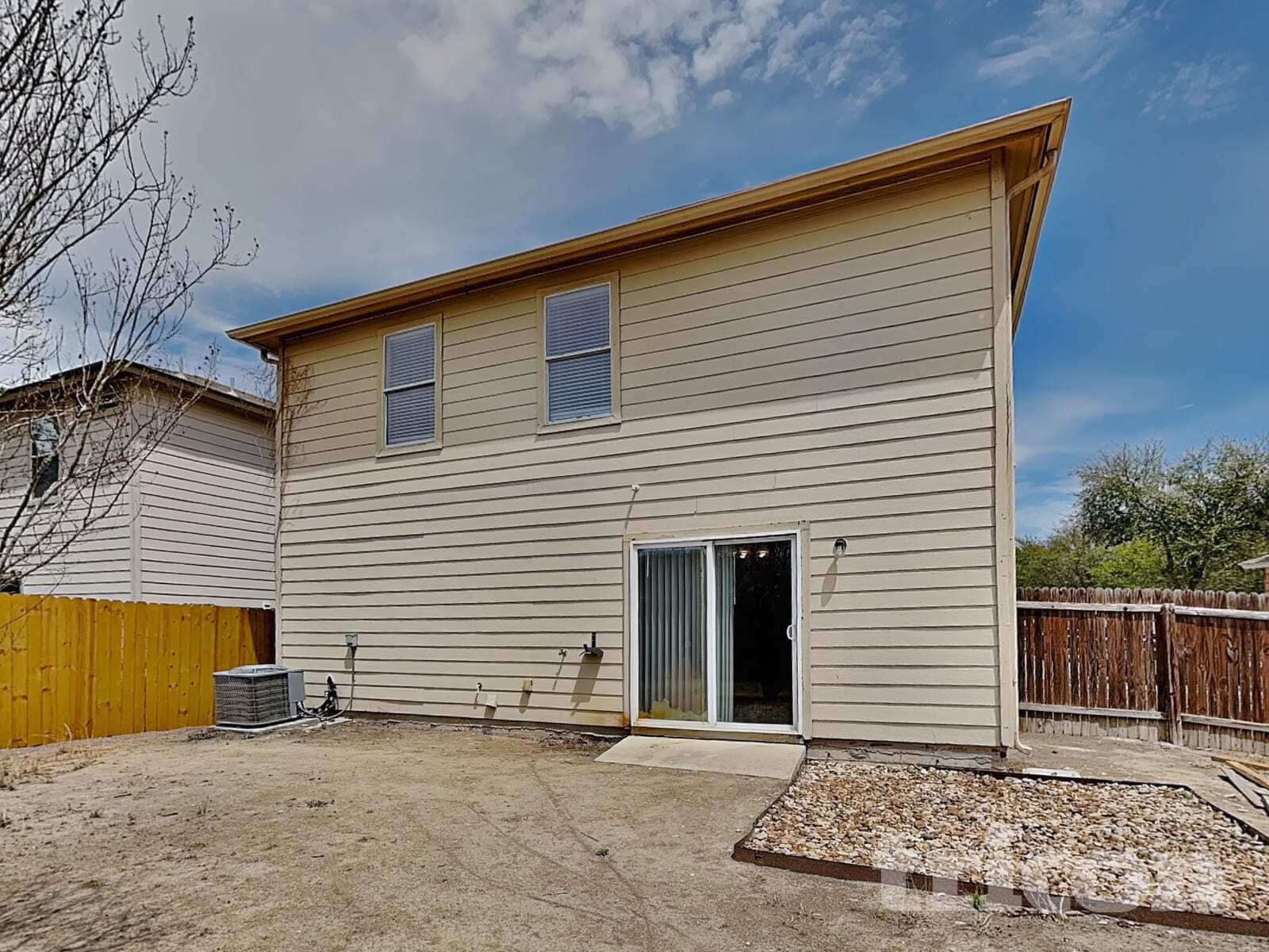 Building Photo - 7307 Circle Farm