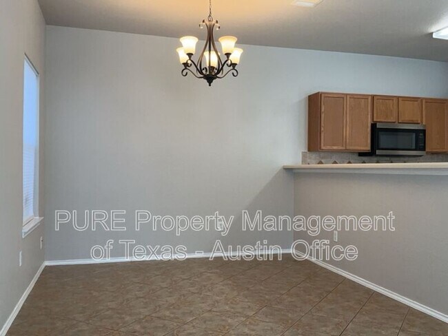Building Photo - 302 Windridge Village Cove