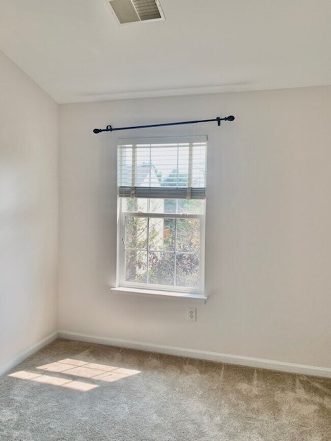 Building Photo - 18122 Truffle Ln