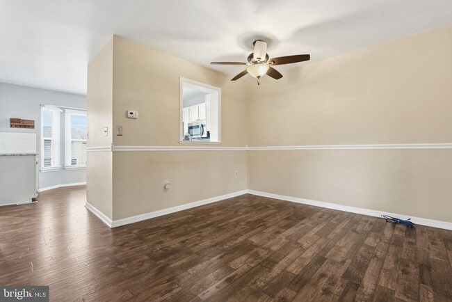 Building Photo - 1109 Oak View Dr