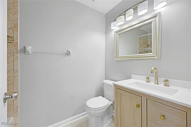 Building Photo - 6324 Royal Woods Dr