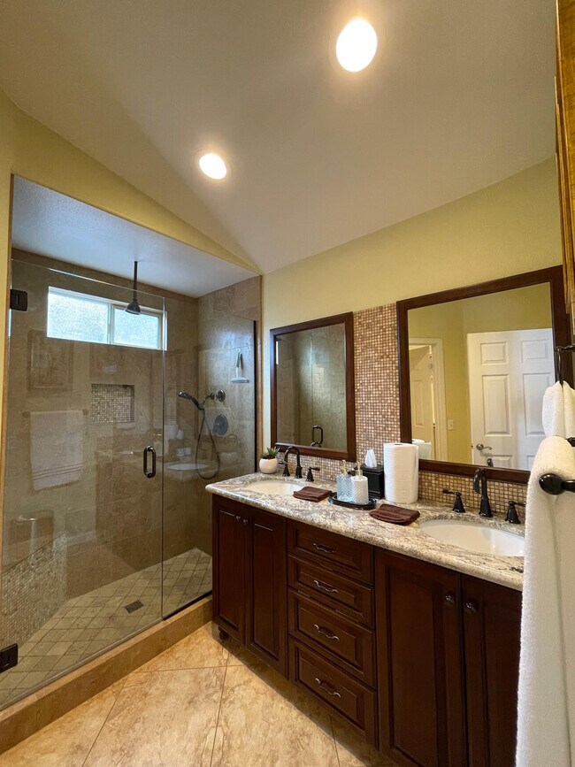 Building Photo - 31325 Avenida La Gaviota