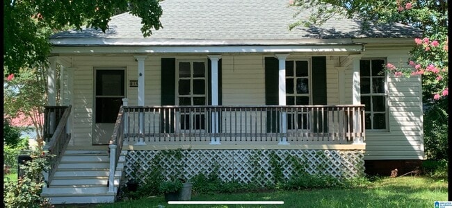 Primary Photo - 8152 3rd Ave