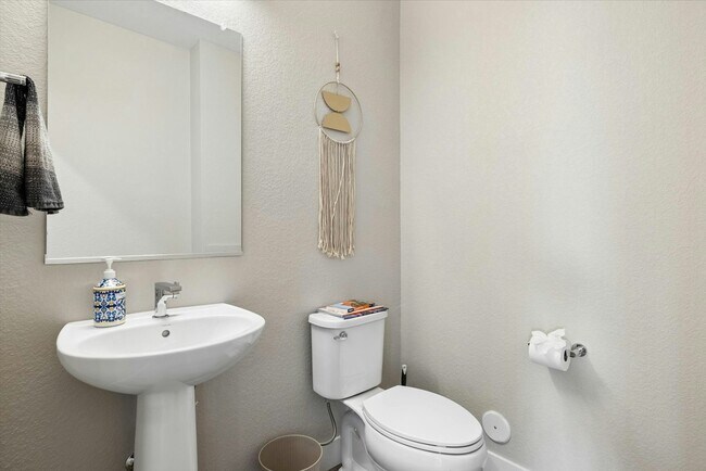 Building Photo - 16440 Alzere Pl