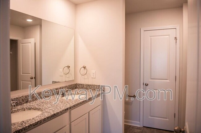 Building Photo - 3532 Firestone Dr