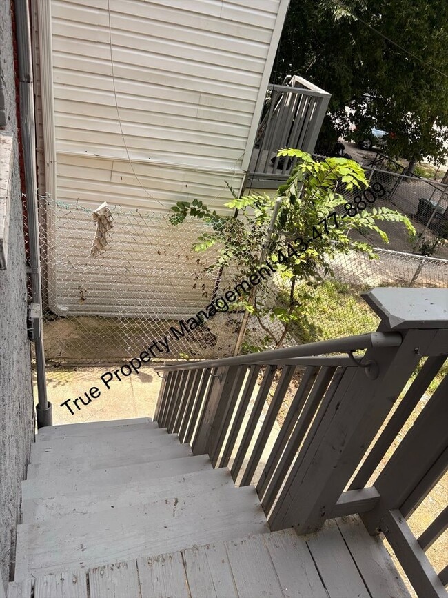 Building Photo - Charming 3-Bedroom Home with In-Unit Washer & Dryer | $1,400/Month