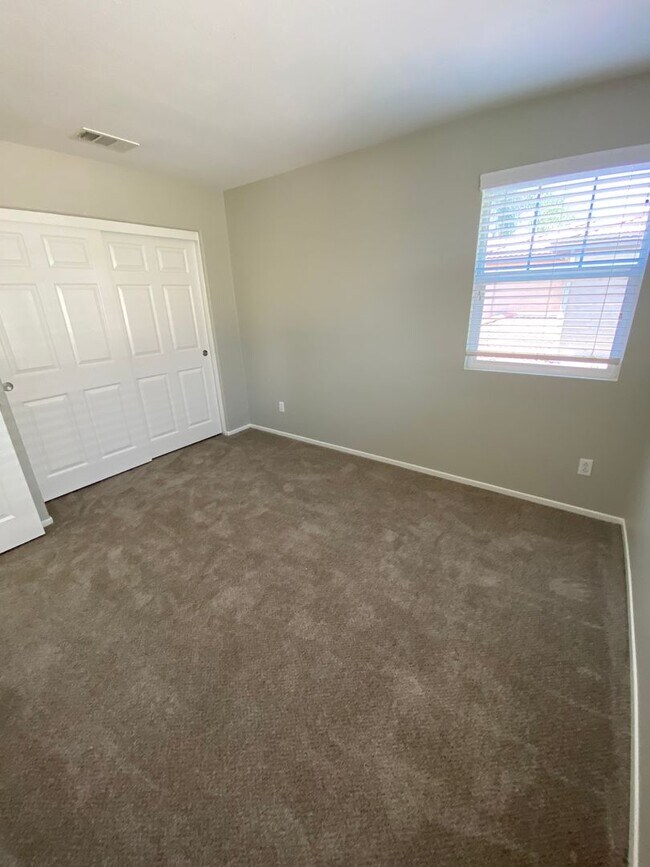 Building Photo - Cute & Clean Murrieta 3 Bedroom Home!